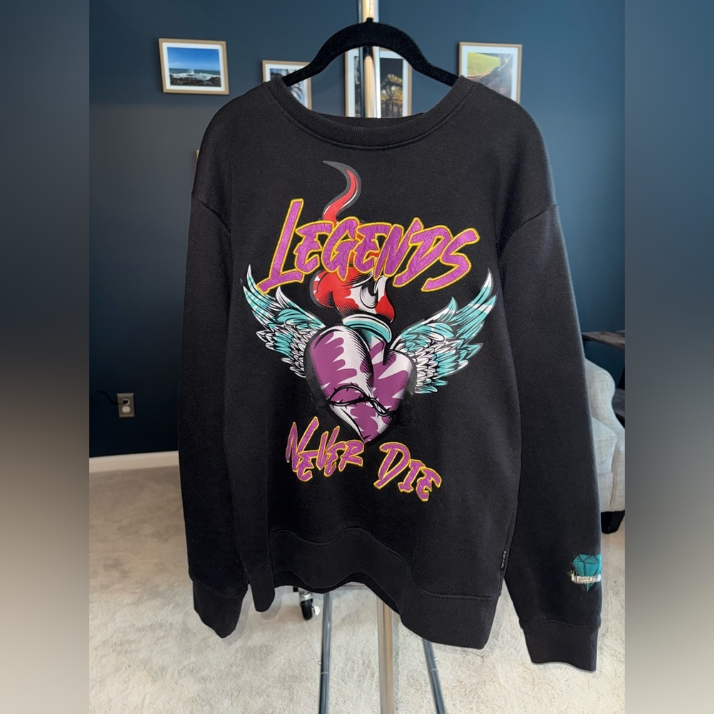 Legends Never Die Black Crewneck Sweater by Black Pike. Size L - preloved